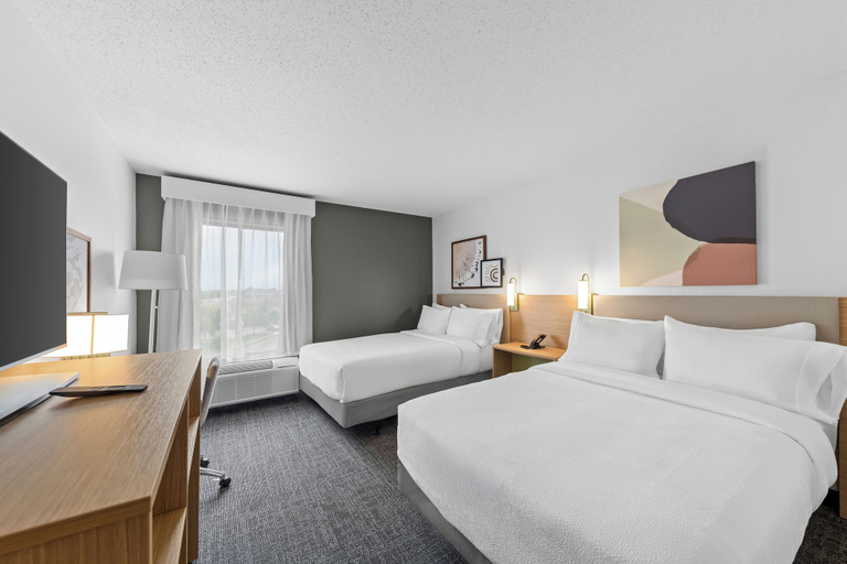 Bedroom 4, Spark by Hilton Cincinnati Airport South, Boone