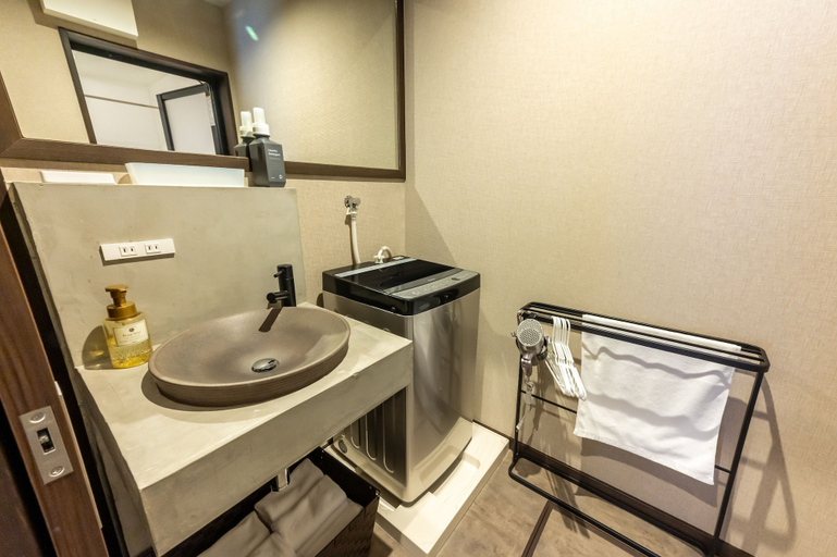 Bathroom 4, Irodori Hotel AKANE, Fukuoka