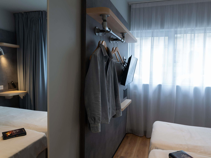 Bedroom 4, ibis budget Saint Malo Centre, Ille-et-Vilaine