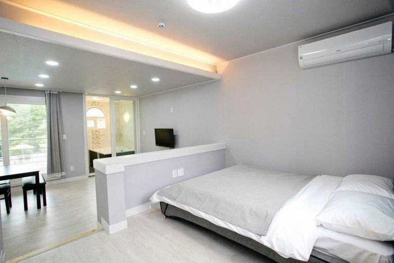 Bedroom 2, Yangpyeong Notebook Pension, Yangpyeong