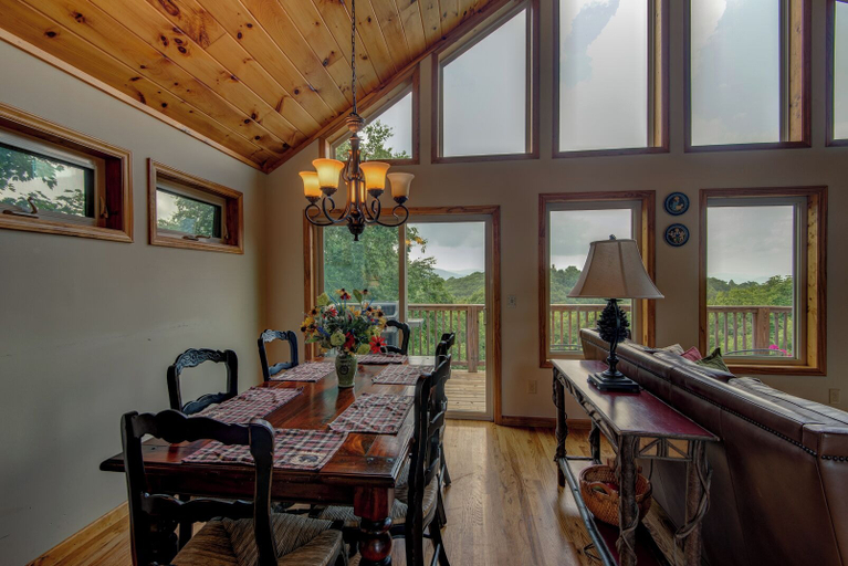 Interior 4, 1 Beautiful View, Watauga
