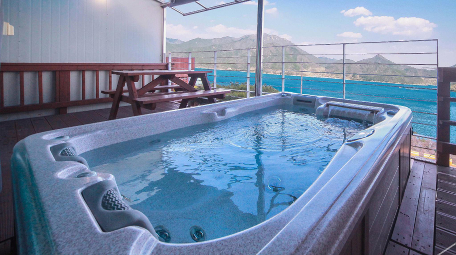 Sport & Beauty 2, The South Sea, SPA Hill pension, Namhae
