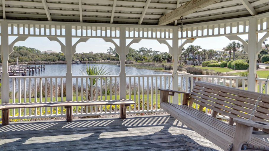 Terrace/patio 5, Beachfront PCB 2BR Condo w Pools, Tennis & Gulf Views + Free Attraction Tix!, Bay
