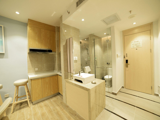 Bathroom, RoEasy Hospitality Hotel, Hainan