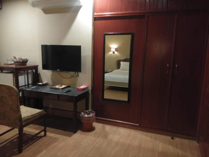 Others 4, Hotel Grand, Peshawar