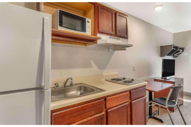 Kitchen 3, Motel 6 Suites Little Rock Southwest AR, Pulaski