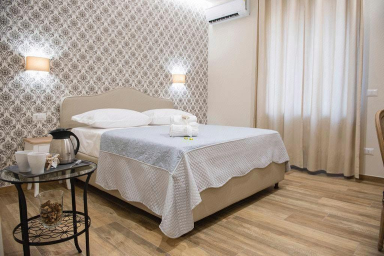 Bedroom 3, Camera e Caffè Deluxe, Napoli