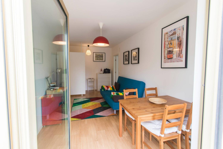 Others 3, Central Lisbon Apartment - Entrecampos, Lisbon