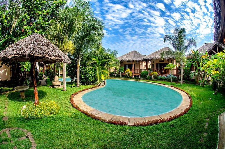Others 5, Le Zahir Lodge, Diana