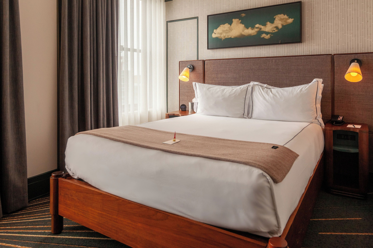 Bedroom 3, The Flat Iron Hotel, Buncombe