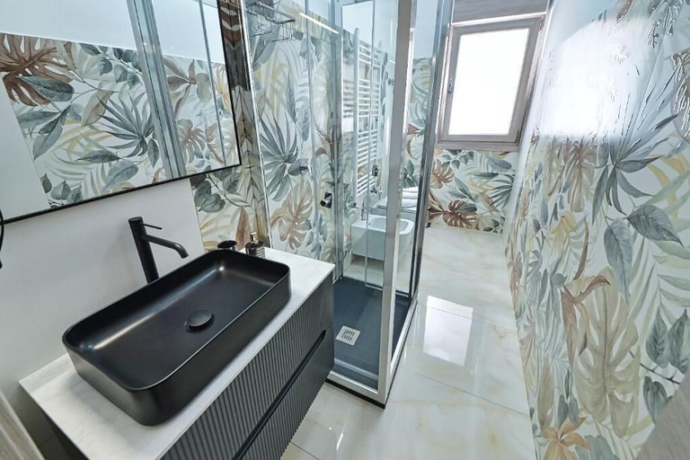 Bathroom 3, GIOIA E RELAX DI ZR, Milano