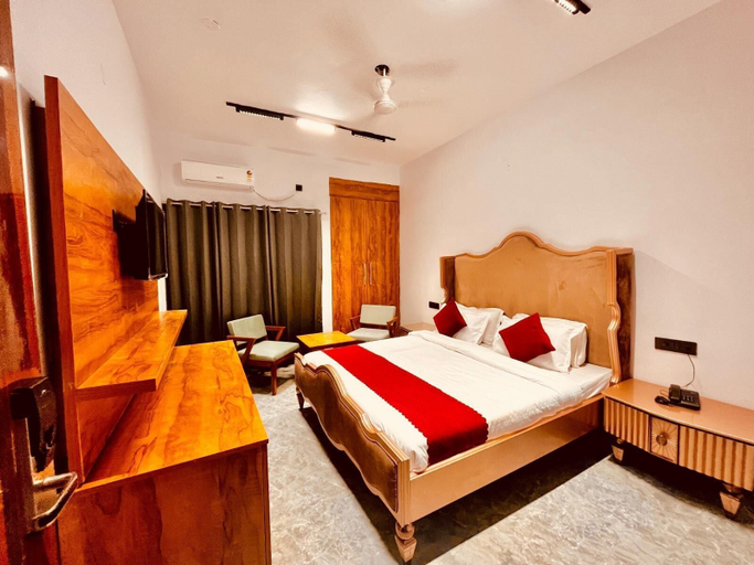 Room 3, Hotel Aura Residency Haridwar, Dehradun