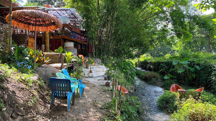 Property grounds, Good Life Dacha, Pai