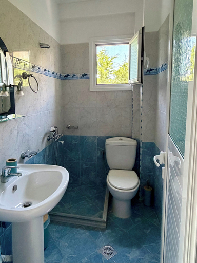 Bathroom 3, Mihasi Apartments, Sarandës