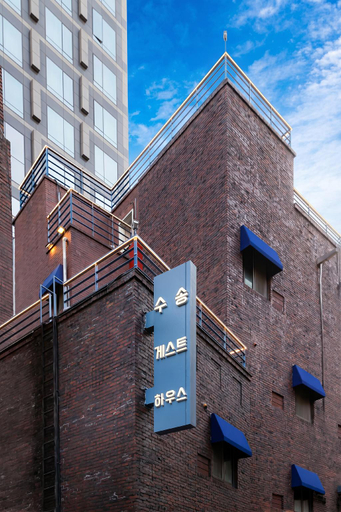 Exterior & Views 1, Soo Song Guesthouse Gwanghwamun Myeongdong, Jongno