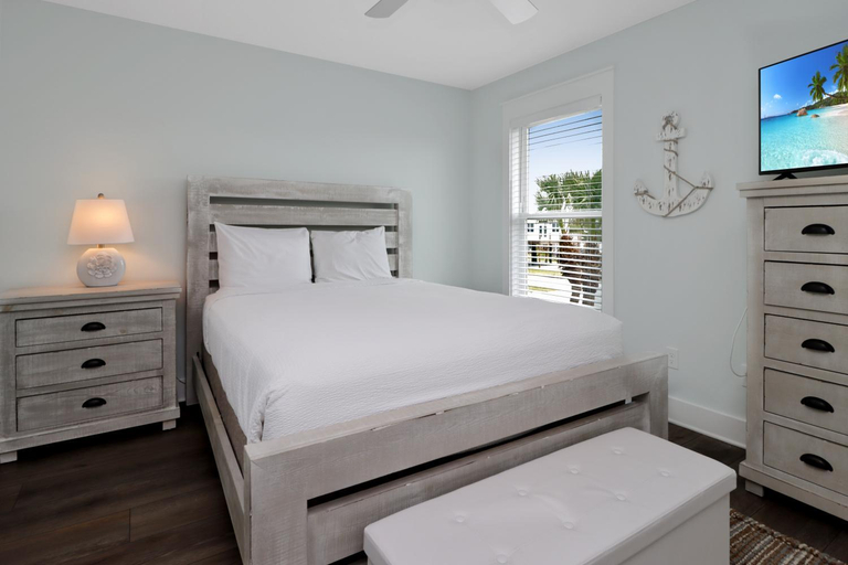 Bedroom 2, Wine Down by Pristine Properties Vacation Rentals, Gulf