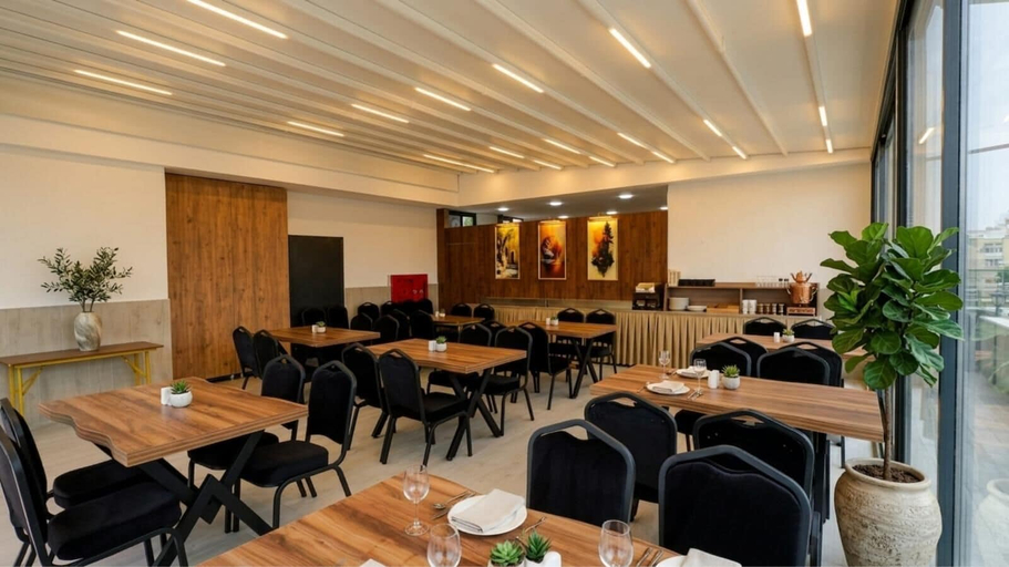Dining 2, BY GLZ OTEL, Merkez