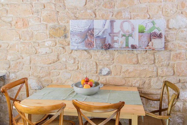 Food & Drinks 4, Aegina Town the Stone House, Attica