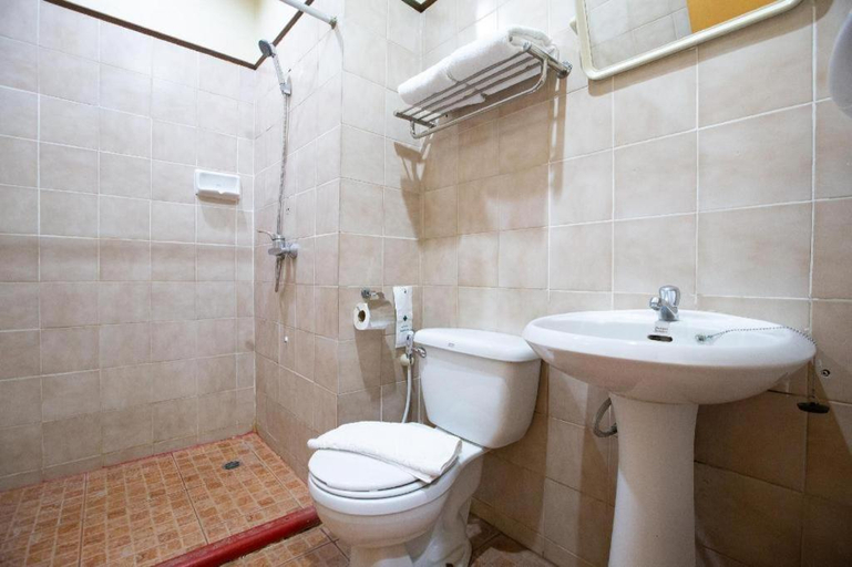 Bathroom 4, Night Bazaar Place, Muang Chiang Mai