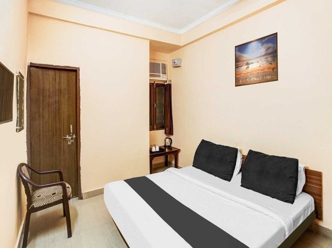Room 4, Collection O Aishbagh Railway Junction, Lucknow