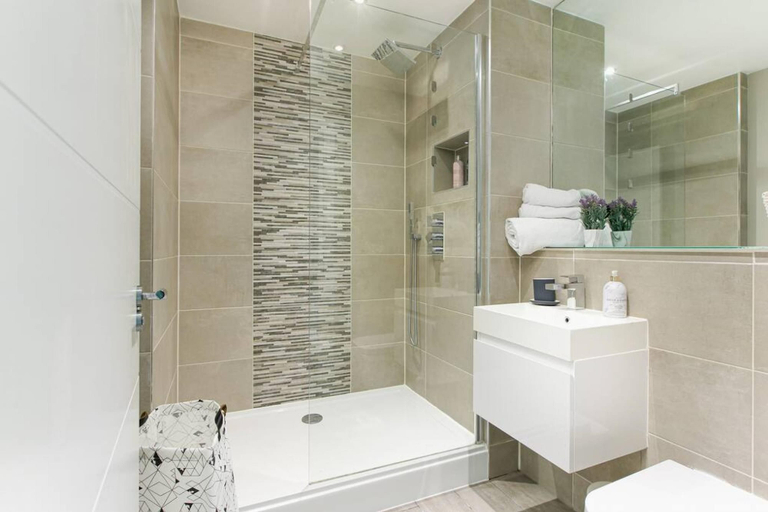 Bathroom, Gorgeous Minutes From The Beach, Brighton and Hove