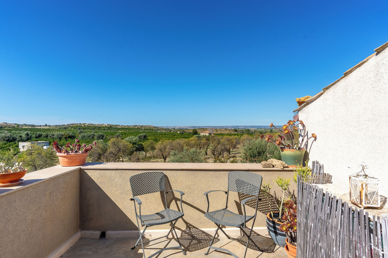 Terrace/patio 2, Villa Silvia with Swimming Pool by Wonderful Italy, Syracuse