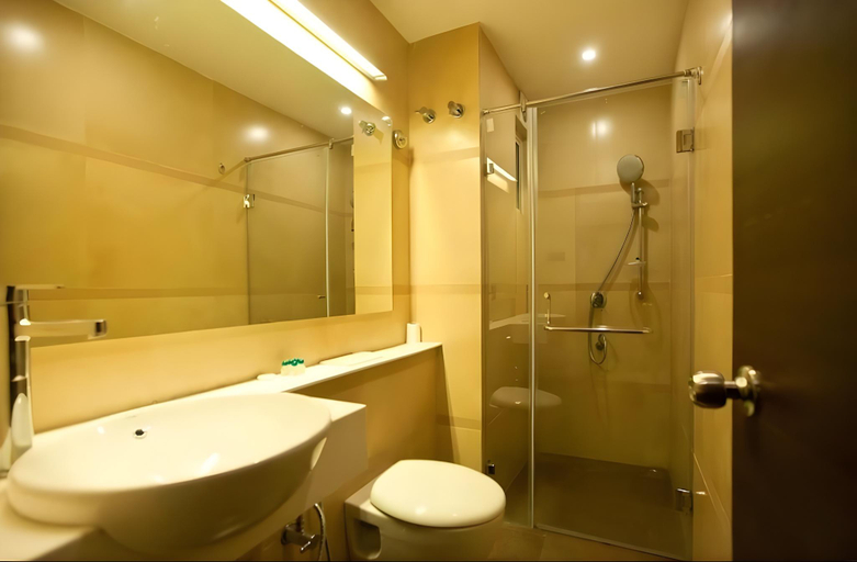 Bathroom, Brownstar Boutique Hotel, Chennai