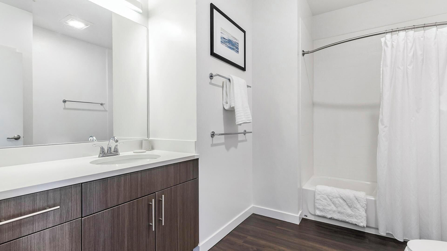 Bathroom 5, Landing Furnished Apartments - Ranchstone, Houston