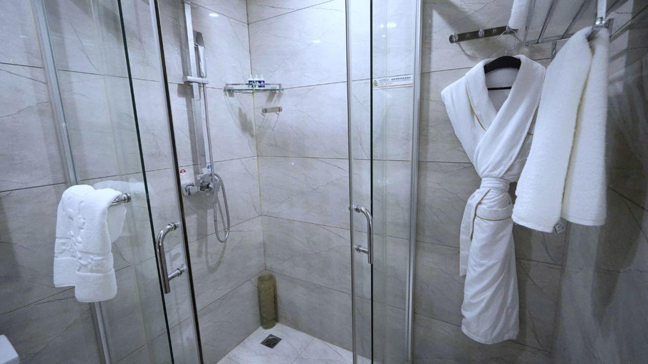 Bathroom, Hong Shi Hui Business Hotel—Platinum Residence, Changchun