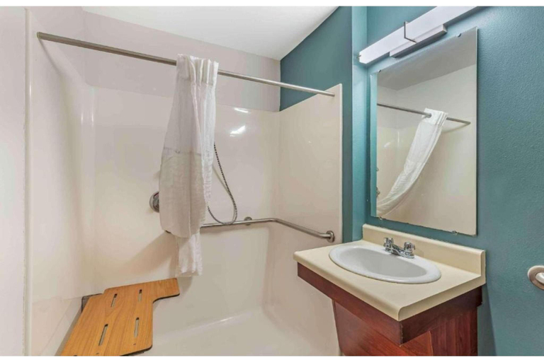 Bathroom 4, Motel 6 Suites Little Rock Southwest AR, Pulaski
