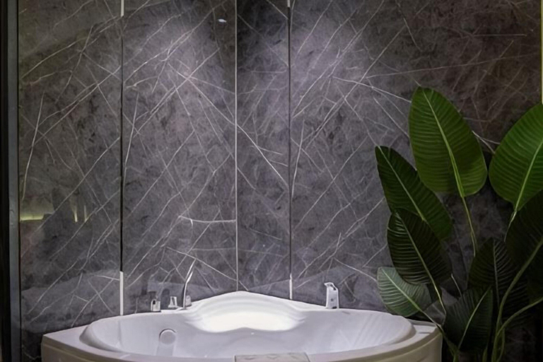 Bathroom 3, La Phan Huy Ich Hotel, Tân Bình