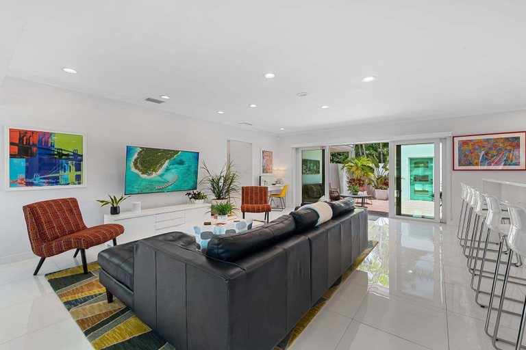 Interior 3, Martell House, Broward