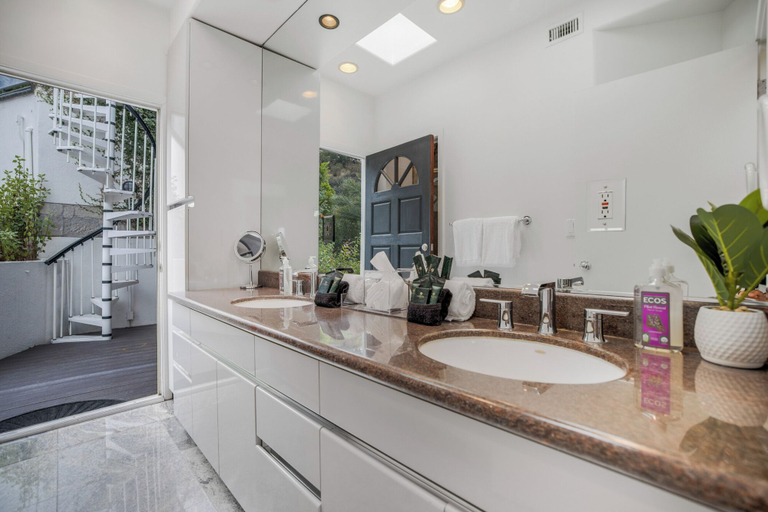 Bathroom 3, Franklin Mediterranean Villa, Los Angeles