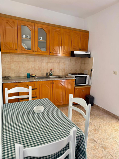 Others 4, Vesa Apartments, Sarandës