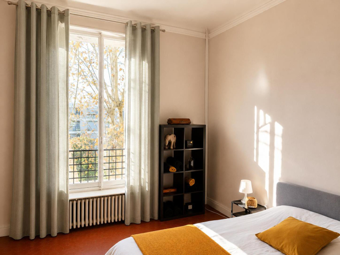 Bedroom 3, Chambre privee dans maison de maitre, charme et confort proche des Calanques & plages - Parking priv, Bouches-du-Rhône