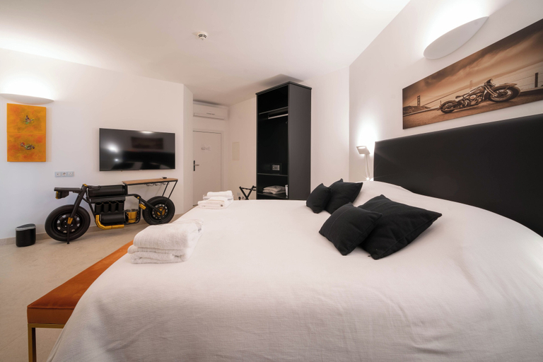 Bedroom 2, The White Knight Premium Boutique Hotel