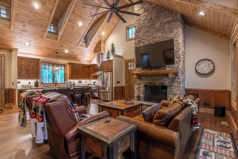 Interior 5, Bear Creek Cabin at Eagles Nest, Avery