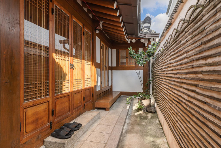 Others 5, Luxury Hanok Subtle Grace, Jongno