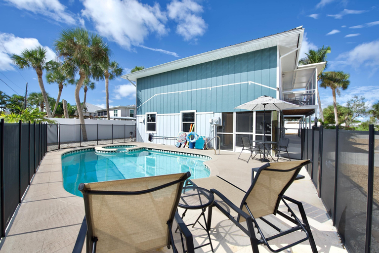 Sport & Beauty 5, Beach Bungalow 2, Lee