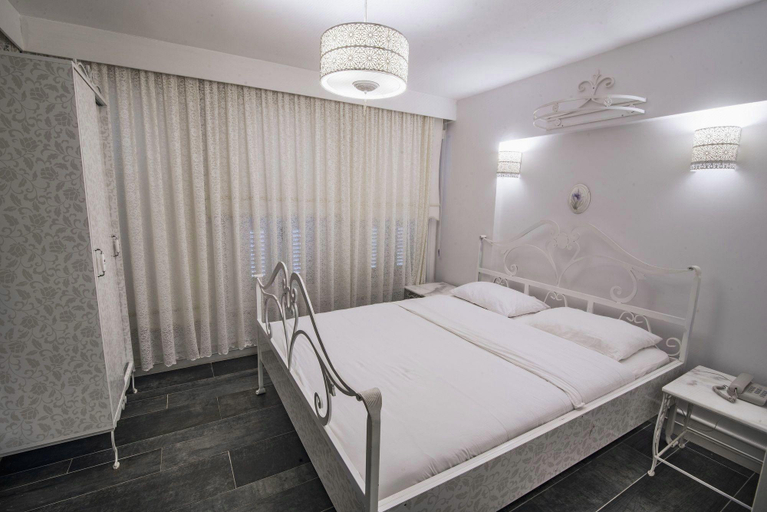 Bedroom 4, Buyukada Port Hotel, Adalar