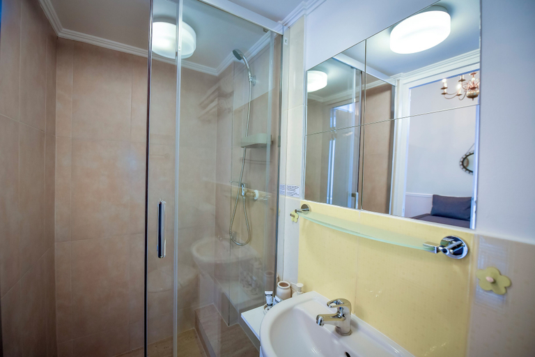 Bathroom 3, Casa Baritiu Rooms, Brasov