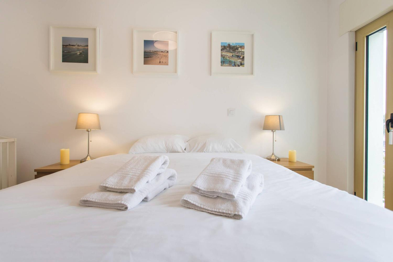 Others 2, Central Lisbon Apartment - Entrecampos, Lisbon