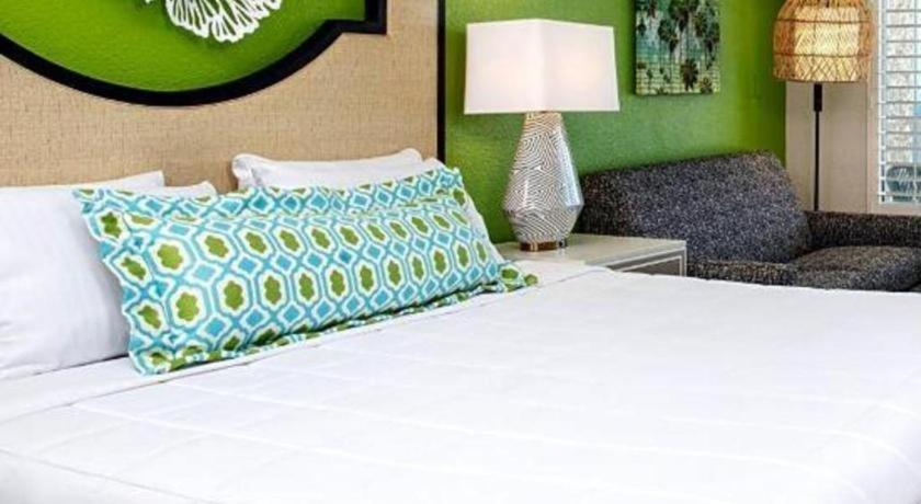 Bedroom 3, Bellwether Beach Resort, Pinellas