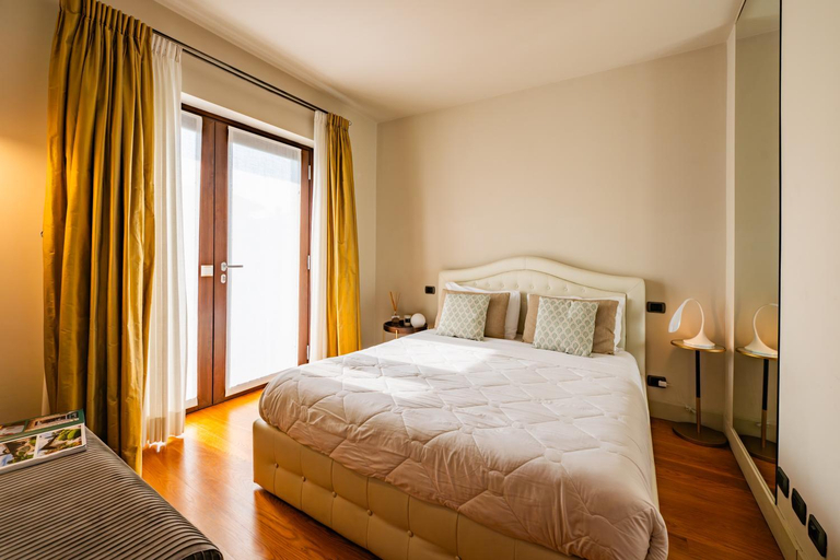 Bedroom 2, Airport BEA Rooms, Bergamo