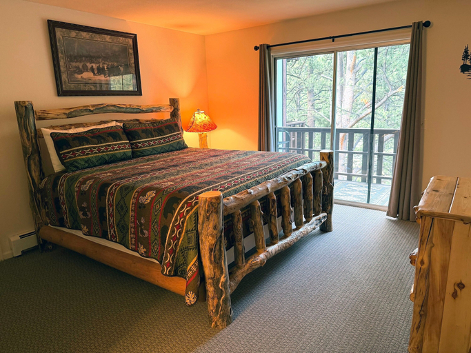 Bedroom 2, Fawn Valley Inn: 302 2 Bedroom Condo, Larimer