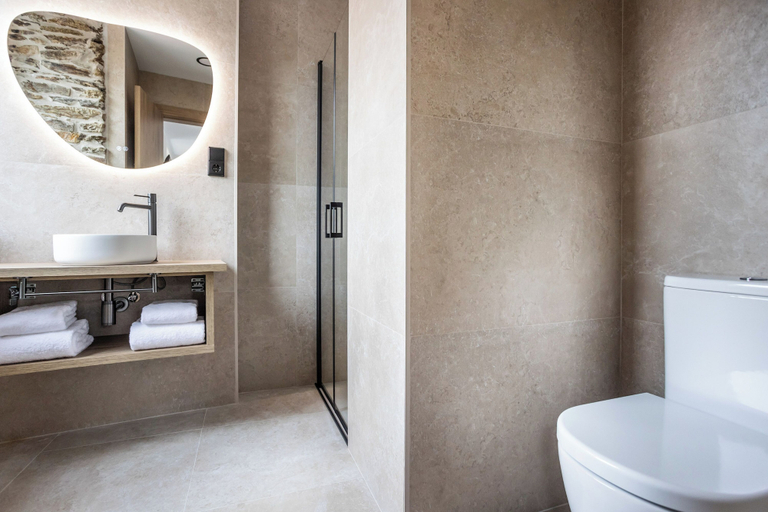Bathroom 4, Hotel Truita, Asturias