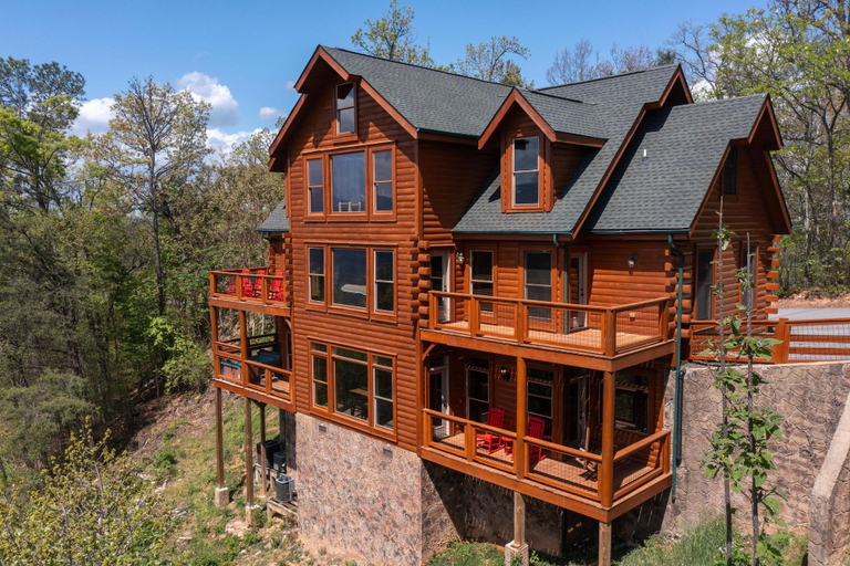 Exterior 5, Papa Bears Magnificent View, Sevier