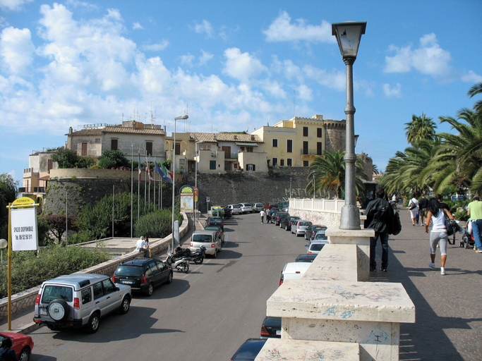 Beach 4, caty house, Rome