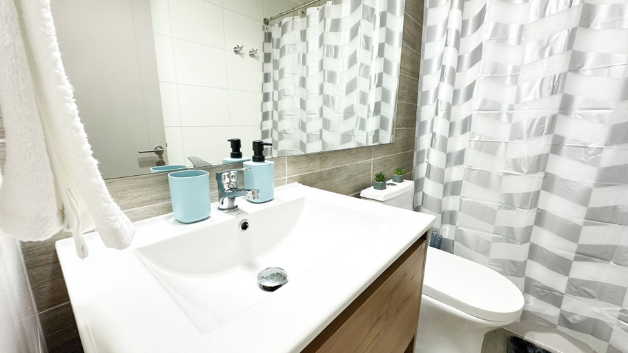 Bathroom 5, Moderno depto. en Stgo. cerca del metro, Cordillera
