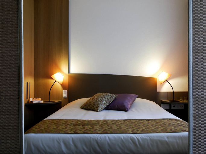 Bedroom 2, Aparthotel Adagio Bordeaux Gambetta, Gironde